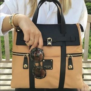 Large Henri Bendel  jetsetter